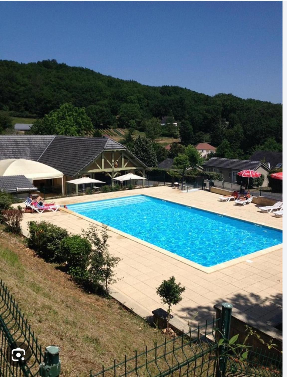 En Toute Quietude Lissac-sur-Couze ภายนอก รูปภาพ