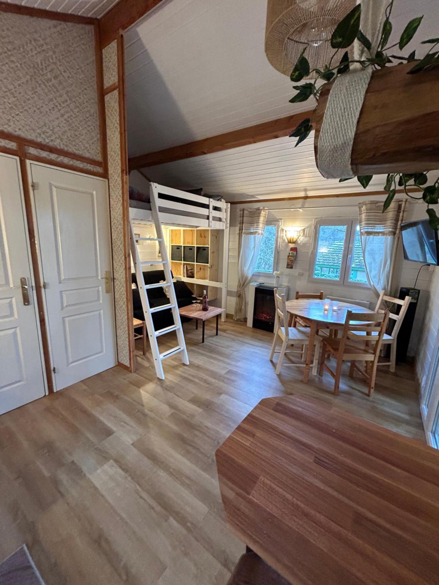 En Toute Quietude Lissac-sur-Couze ภายนอก รูปภาพ
